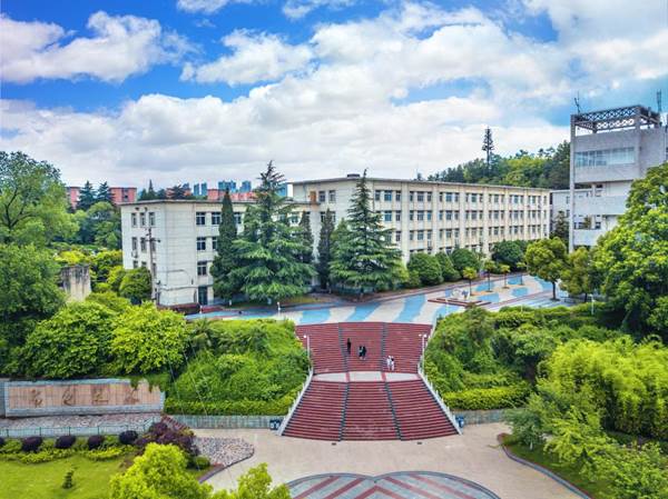 说明: //news.mfcrp.com/__local/2/80/7D/6511BAF28953BFD2E051A1EC52C_06BA9D7F_2C38D.jpg